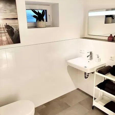 Apartamento Modern-gemütliche Wohnung, Ganz Neu, In Neuenheim, Heidelberg